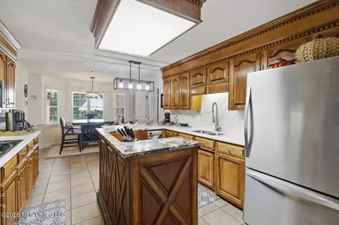 Kitchen - 31 Avery Cir, Jackson, MS 39211 photo 4 of 5