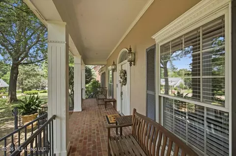 Exterior - 31 Avery Cir, Jackson, MS 39211 photo 5 of 14
