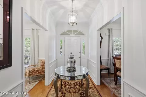 Entry Way - 31 Avery Cir, Jackson, MS 39211 photo 1 of 3