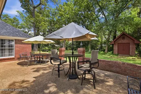 Exterior - 31 Avery Cir, Jackson, MS 39211 photo 7 of 14