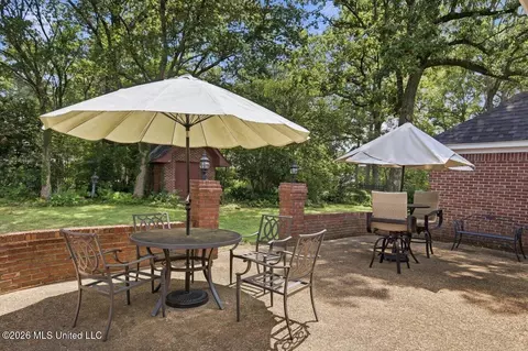 Exterior - 31 Avery Cir, Jackson, MS 39211 photo 8 of 14