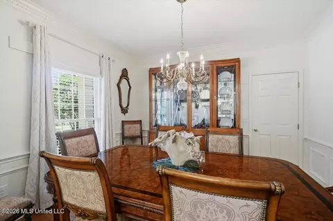 Dining - 31 Avery Cir, Jackson, MS 39211 photo 1 of 2