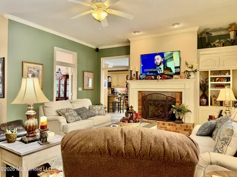 Living - 100 Trace Ridge Dr, Clinton, MS 39056 photo 6 of 6