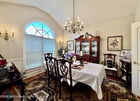 Dining - 100 Trace Ridge Dr, Clinton, MS 39056 photo 6 of 7