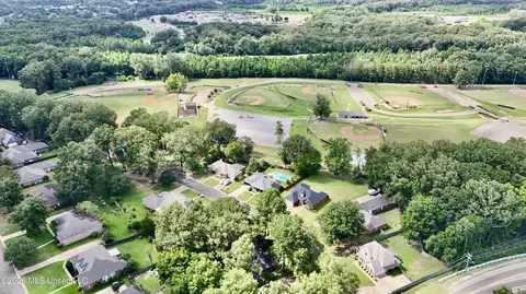 View/Area - 100 Trace Ridge Dr, Clinton, MS 39056 photo 1 of 11
