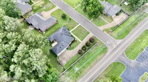 View/Area - 100 Trace Ridge Dr, Clinton, MS 39056 photo 4 of 11