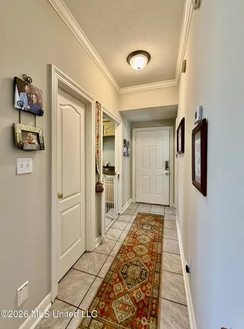 Entry Way - 100 Trace Ridge Dr, Clinton, MS 39056 photo 6 of 6