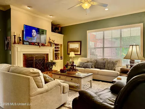 Living - 100 Trace Ridge Dr, Clinton, MS 39056 photo 5 of 6
