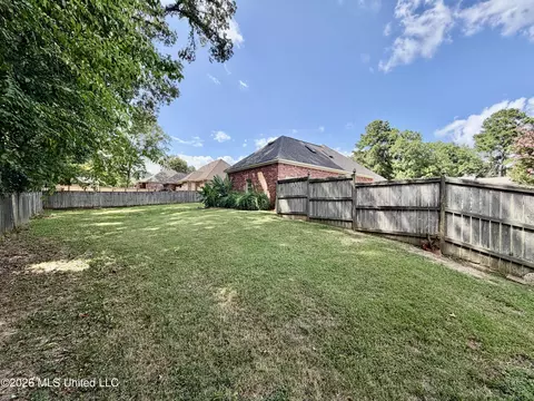 Exterior - 100 Trace Ridge Dr, Clinton, MS 39056 photo 14 of 19