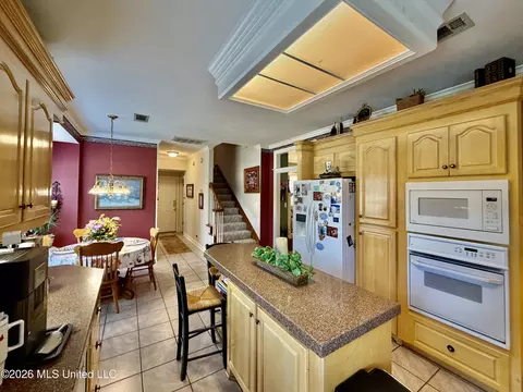 Kitchen - 100 Trace Ridge Dr, Clinton, MS 39056 photo 1 of 10