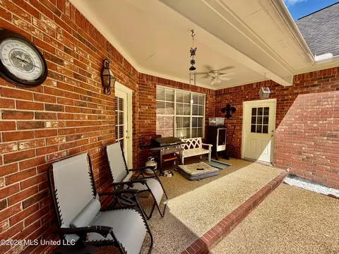 Exterior - 100 Trace Ridge Dr, Clinton, MS 39056 photo 10 of 19