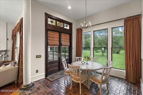 Dining - 122 Old Orchard Rd, Madison, MS 39110 photo 3 of 3