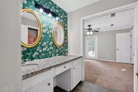 Bath - 326 Crestview Dr, Madison, MS 39110 photo 1 of 3