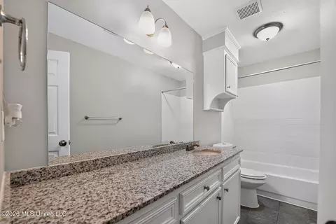 Bath - 326 Crestview Dr, Madison, MS 39110 photo 3 of 3