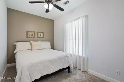 Bedroom - 4191 E Tate Rd, Coldwater, MS 38618 photo 3 of 9
