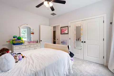 Bedroom - 4191 E Tate Rd, Coldwater, MS 38618 photo 5 of 9