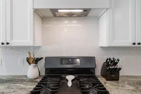 Kitchen - 4191 E Tate Rd, Coldwater, MS 38618 photo 3 of 3