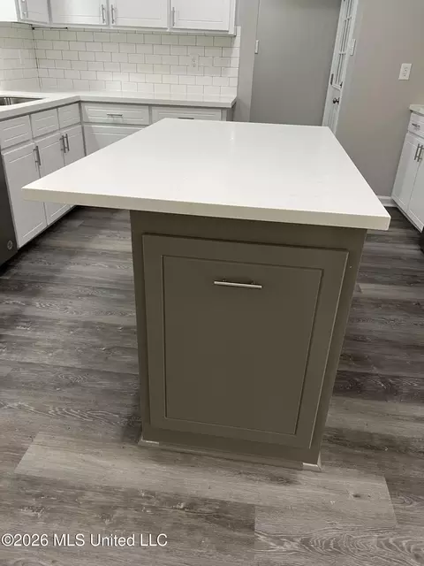 Kitchen - 5726 Medallion Dr, Jackson, MS 39211 photo 3 of 3