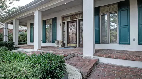 Exterior - 1 Pond Side Dr, Jackson, MS 39211 photo 4 of 13