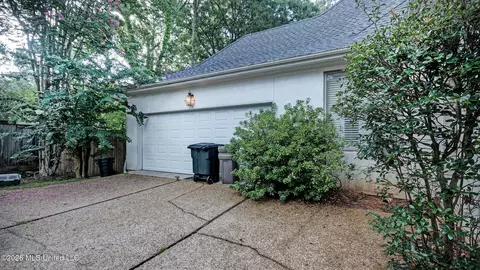 Exterior - 1 Pond Side Dr, Jackson, MS 39211 photo 6 of 13