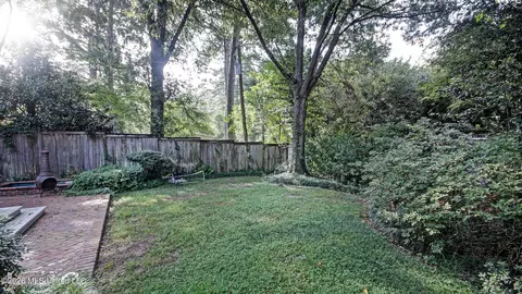 Exterior - 1 Pond Side Dr, Jackson, MS 39211 photo 10 of 13