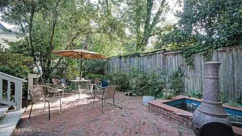 Exterior - 1 Pond Side Dr, Jackson, MS 39211 photo 8 of 13
