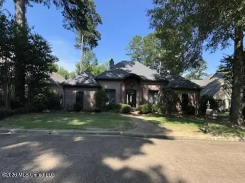 523 Heatherstone Ct, Ridgeland, MS 39157