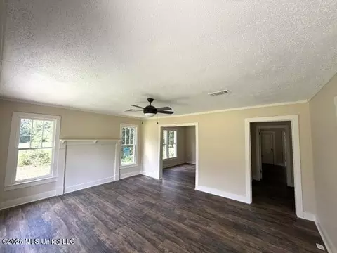 Living - 834 Ms-12, Kosciusko, MS 39090 photo 1 of 7