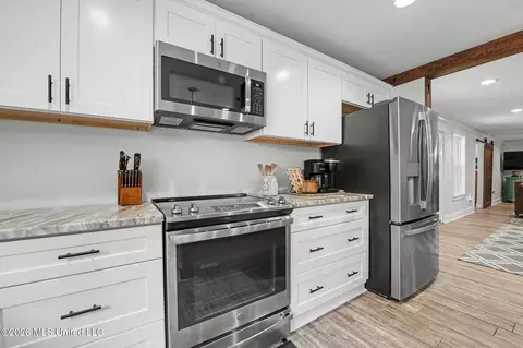 Kitchen - 9183 Ms-198, Lucedale, MS 39452 photo 4 of 4