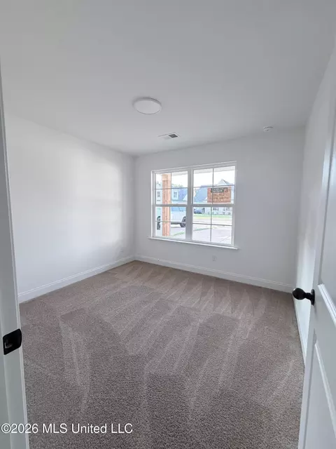 Bedroom - 6079 River Birch Rd, Walls, MS 38680 photo 2 of 2
