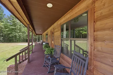 Exterior - 115 Rowe Dr, Braxton, MS 39044 photo 4 of 15
