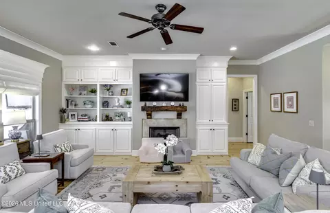 Living - 175 Carmichael Blvd, Madison, MS 39110 photo 5 of 5