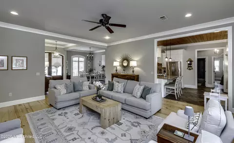Living - 175 Carmichael Blvd, Madison, MS 39110 photo 3 of 5