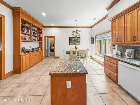 Kitchen - 313 Lasalle Ct, Flowood, MS 39232 photo 3 of 4