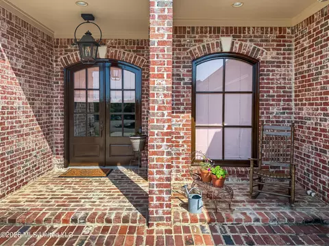 Exterior - 313 Lasalle Ct, Flowood, MS 39232 photo 4 of 9