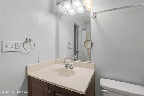 Bath - 109 S Wright Ave, Long Beach, MS 39560 photo 2 of 3