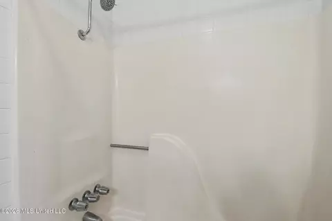 Bath - 109 S Wright Ave, Long Beach, MS 39560 photo 3 of 3