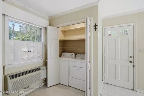 Other - 1037 Cedar Hill Dr, Jackson, MS 39206 photo 5 of 7