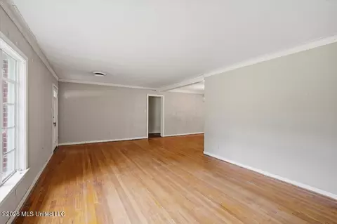 Living - 1037 Cedar Hill Dr, Jackson, MS 39206 photo 3 of 5