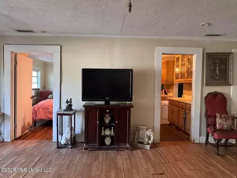 Entry Way - 2930 Dantzler St, Moss Point, MS 39563 photo 1 of 2