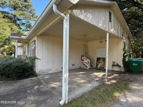 Exterior - 2930 Dantzler St, Moss Point, MS 39563 photo 2 of 5
