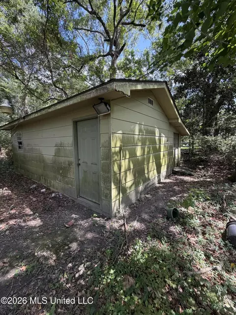 Exterior - 2930 Dantzler St, Moss Point, MS 39563 photo 5 of 5