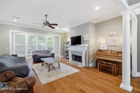 Living - 4610 Maurey Rd, Jackson, MS 39211 photo 1 of 2