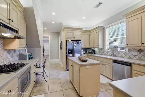 Kitchen - 4610 Maurey Rd, Jackson, MS 39211 photo 3 of 3