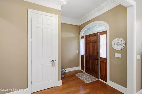 Entry Way - 4610 Maurey Rd, Jackson, MS 39211 photo 1 of 2