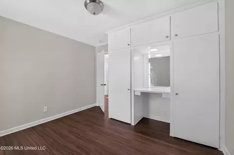 Bedroom - 428 Northside Cir, Jackson, MS 39206 photo 3 of 4