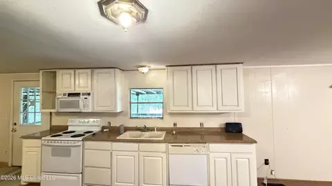 123 Sunny Ln, Florence, MS 39073 photo 9