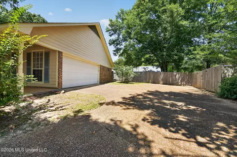 Exterior - 816 Strawberry Pointe, Madison, MS 39110 photo 1 of 3