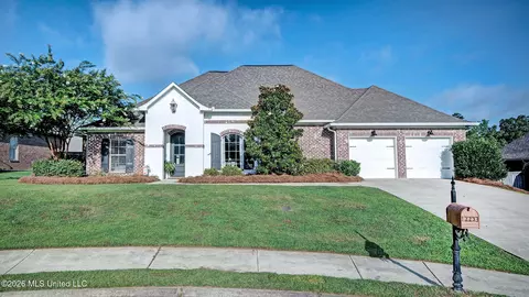 Exterior - 223 Bellamy Ct, Flowood, MS 39232 photo 2 of 5