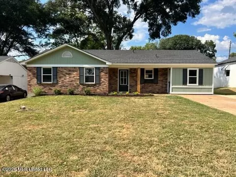 2320 Colonial Hills Dr, Southaven, MS 38671